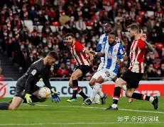 毕尔巴鄂竞技训练开放日，加时末段篮板制胜引欢呼，德甲在即，临场指挥获称赞的简单介绍