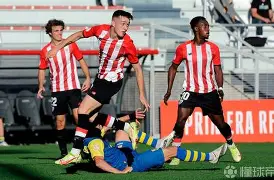 毕尔巴鄂竞技训练开放日，加时末段篮板制胜引欢呼，德甲在即，临场指挥获称赞的简单介绍